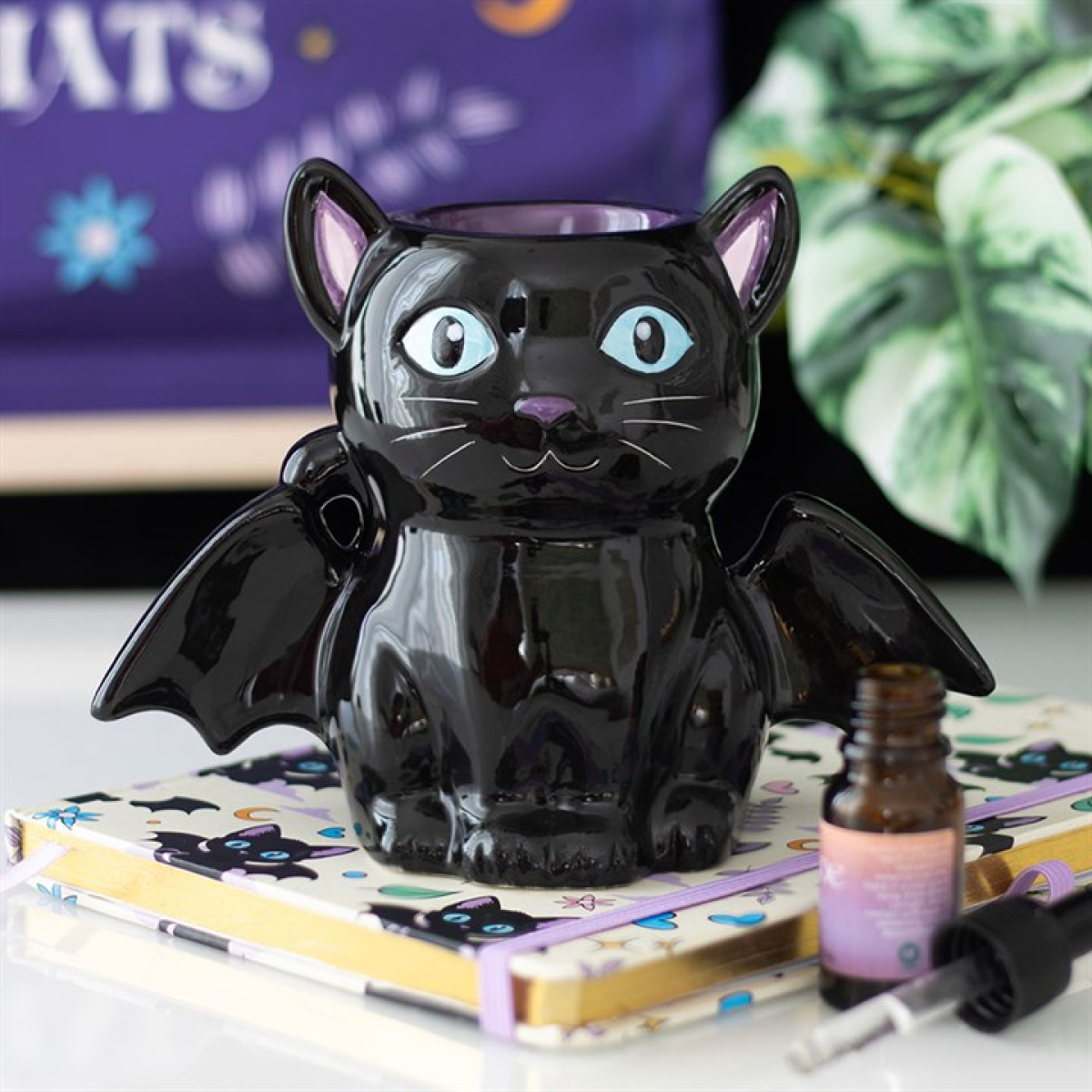 Cute & Creepy Bat Cat Oil Burner